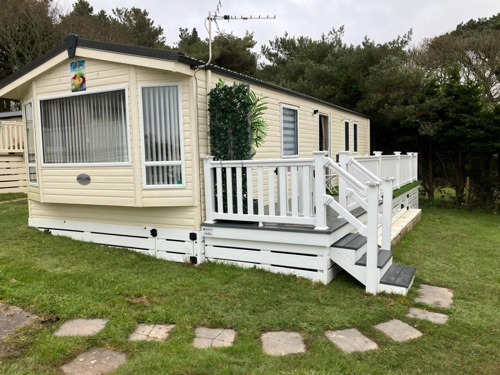 Seabreeze, Utopia, Walking Distance To Beach, 5 Star Shorefield Country Park, Milford On Sea, Shorefield Road, So41 0Lh, United Kingdom Екстериор снимка